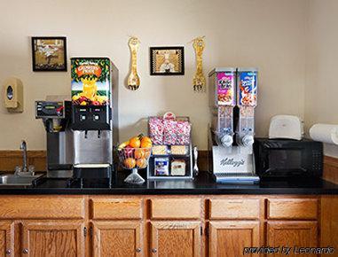 Super 8 By Wyndham Batesville מראה חיצוני תמונה