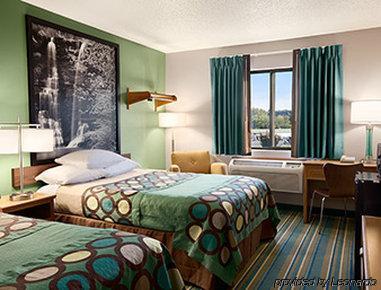Super 8 By Wyndham Batesville מראה חיצוני תמונה